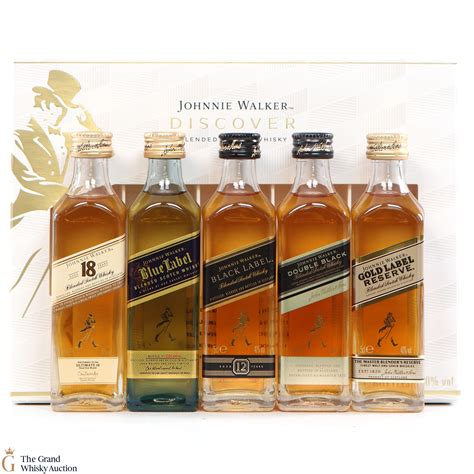 johnnie walker mini set.